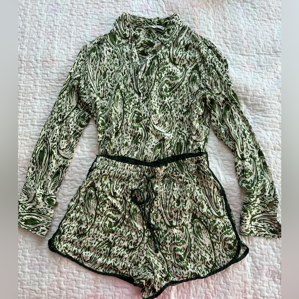 Zara Green Paisley Long Sleeve Shirt and Shorts Set